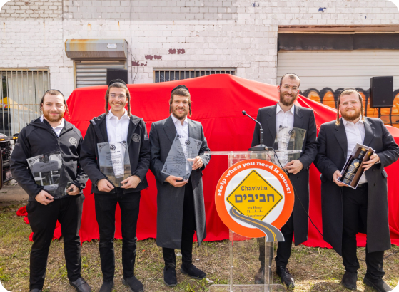 Chavivim Hosts NYPD Leaders, Showcases New Hummer EV